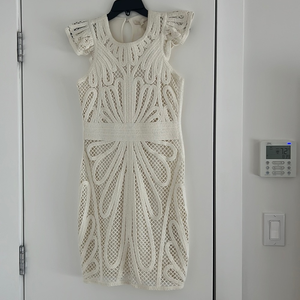 Maje lace Ivory color!